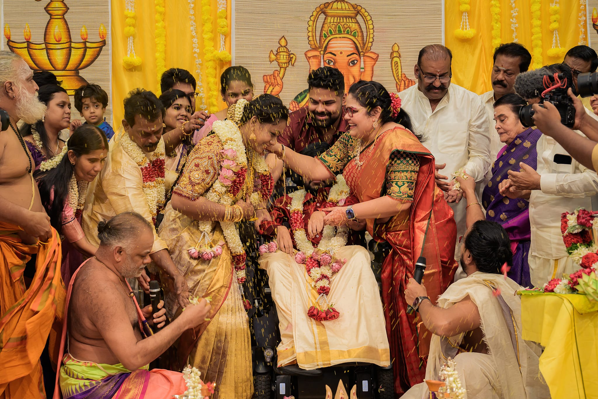 Dhanoosh X Akshaya - Photo 15