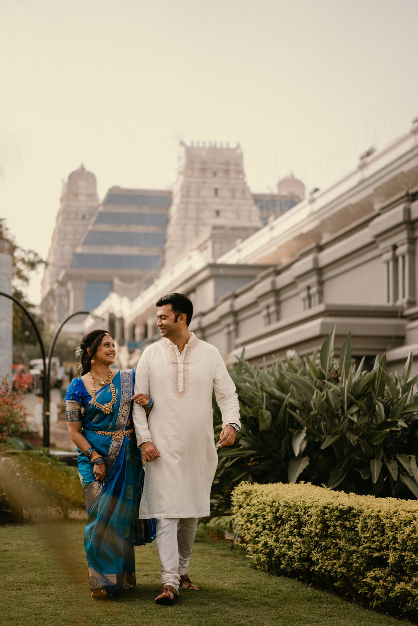 NIKITHA X MADHAN - Photo 30