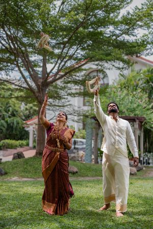 Mathivadhani & Aravind — photograph 18