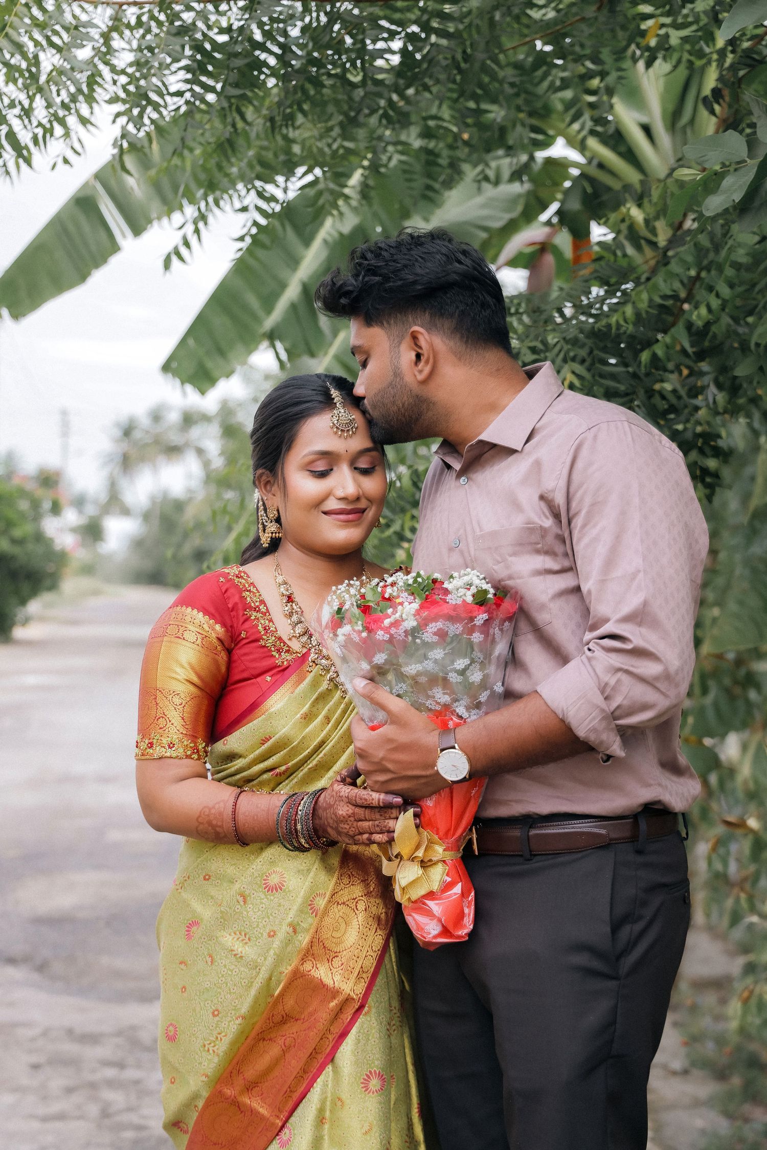 Seethashri & Akash — photograph 16